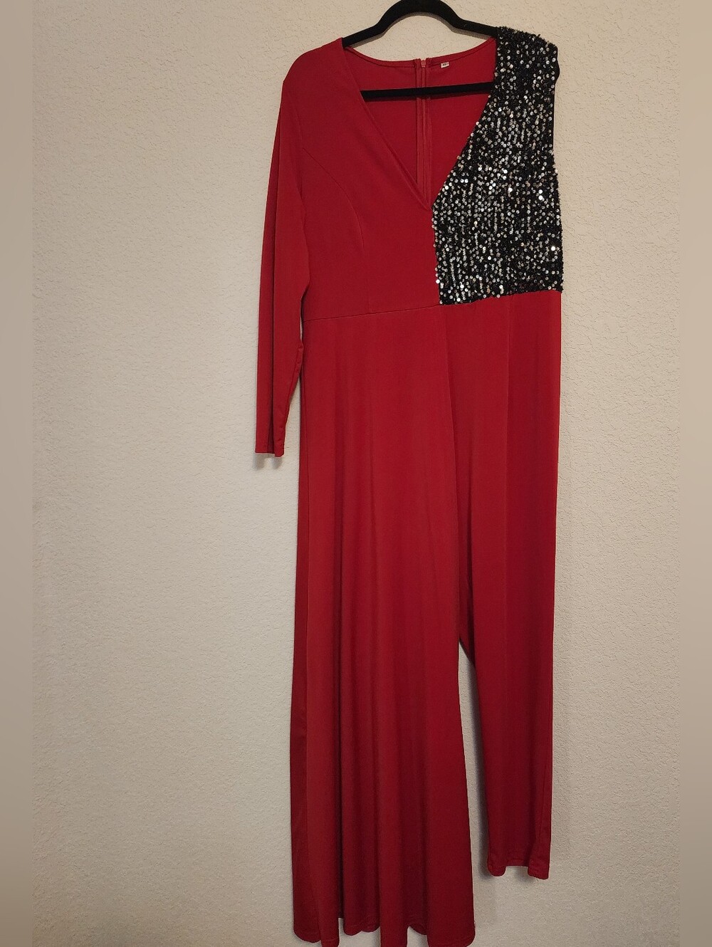 Red One Shoulder Sequin-Accent V-Neck Women's Jumpsuit